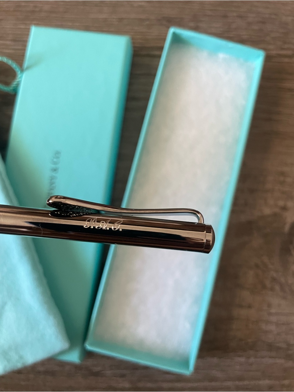 Tiffany & Co. Elsa Peretti Ballpoint Pen with Signature Box and Pouch - Picture 3 of 7